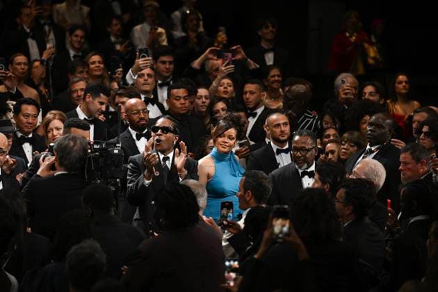 78eme Festival International du Film de Cannes Atmosphere a la fin de la projection du film Higest 2 Lowest 78th International Cannes Film Festival Atmosphere after Highest 2 Lowest screening EXCLUSIVE Contact us for any web use 444707 2025 05 19 Fenty, Robyn Rihanna Rihanna Mayers, Rakim ASAP Rocky  Copyright: xSergexArnalx xStarfacex STAR_444707_017