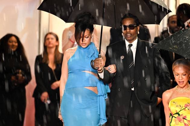 78eme Festival International du Film de Cannes Rihanna et Asap Rocky a la descente des marches du film de Spike Lee 78th Cannes International Film Festival Rihanna and Asap Rocky walk down the red carpet of Spike Lee s film Festival de Cannes 2025 Red carpet Highest 2 Lowest Rihanna, Asap Rocky 444705 2025 05 19 Cannes France  Copyright: xLionelxGuericolas MPPx STAR_444705_012