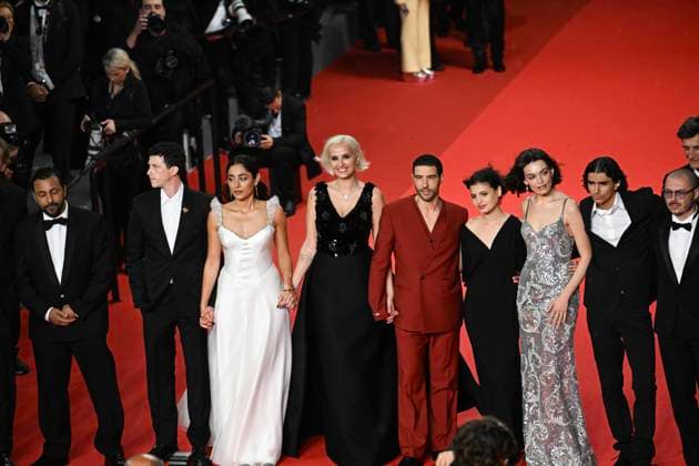 78eme Festival International du Film de Cannes Montée des marches du film Alpha 78th International Cannes Film Festival Red carpet for Alpha movie 444709 2025 05 19 France Farahani, Golshifteh Rahim, Tahar Boros, Melissa Mackey, Emma Oldfield, Finnegan  Copyright: xSergexArnalx xStarfacex STAR_444709_017