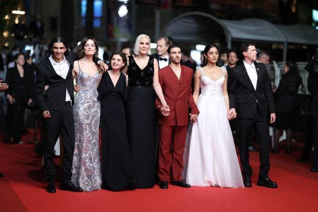 Cannes - Alpha Screening JD Louai El Amrousy, Emma Mackey, Mélissa Boros, Julia Ducournau, Tahar Rahim, Golshifteh Farahani and Finnegan Oldfield during the Alpha red carpet at the 78th annual Cannes Film Festival at Palais des Festivals on May 19, 2025 in Cannes, France. Photo by Jerome Domine ABACAPRESS.COM Cannes France  Copyright: xDominexJerome ABACAx