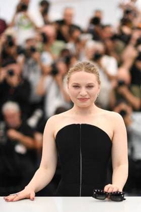 Cannes The Phoenician Scheme Photocall AM Mia Threapleton attending The Phoenician Scheme Photocall in Cannes, France on May 19, 2025 as part of the 78th Cannes Film Festival. Photo by Aurore Marechal ABACAPRESS.COM Cannes France  Copyright: xMarechalxAurore ABACAx