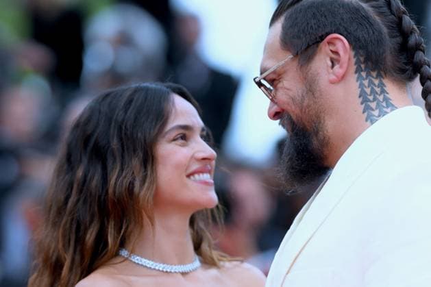 Cannes - Highest 2 Lowest Screening Adria Arjona and Jason Momoa attends the Highest 2 Lowest red carpet at the 78th annual Cannes Film Festival at Palais des Festivals on May 19, 2025 in Cannes, France. Photo By Franck Castel ABACAPRESS.COM Cannes France  Copyright: xCastelxFranck ABACAx