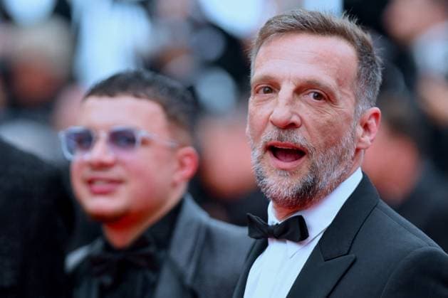 Cannes - Highest 2 Lowest Screening Mathieu Kassovitz attends the Highest 2 Lowest red carpet at the 78th annual Cannes Film Festival at Palais des Festivals on May 19, 2025 in Cannes, France. Photo By Franck Castel ABACAPRESS.COM Cannes France  Copyright: xCastelxFranck ABACAx