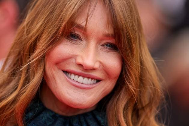 Cannes - Highest 2 Lowest Screening Carla Bruni attends the Highest 2 Lowest red carpet at the 78th annual Cannes Film Festival at Palais des Festivals on May 19, 2025 in Cannes, France. Photo by Shootpix ABACAPRESS.COM Cannes France  Copyright: xShootpix ABACAx