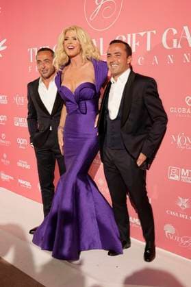 Victoria Silvstedt with Lecorche Ugo and Lecorche Antoine at the Global Gift Gala 2025 at the Festival de Cannes 2025 78 Cannes International Film Festival at La MÃ me Plage Cannes, 19 05 2025 Foto:xD.xBedrosianx xFuturexImagex gift_5584