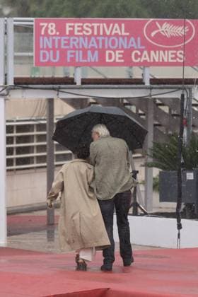 78. Internationalen Filmfestspiele von Cannes 2025 Cannes, Frankreich - 20.5.2024: Julian Assange während des - The Six Billion Dollar Man - Photocalls während der 78. Internationalen Filmfestspiele von Cannes. Die 78. Internationalen Filmfestspiele von Cannes finden vom 13. bis 24. Mai 2025 statt. Provence-Alpes-Cote d Azur