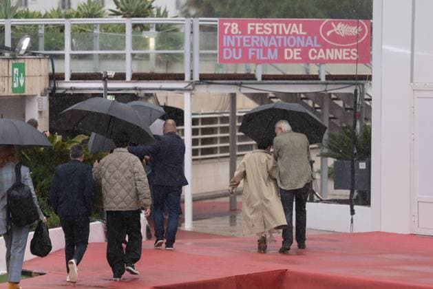 78. Internationalen Filmfestspiele von Cannes 2025 Cannes, Frankreich - 20.5.2024: Julian Assange während des - The Six Billion Dollar Man - Photocalls während der 78. Internationalen Filmfestspiele von Cannes. Die 78. Internationalen Filmfestspiele von Cannes finden vom 13. bis 24. Mai 2025 statt. Provence-Alpes-Cote d Azur