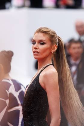 Festival de Cannes Premiere Highest 2 Lowest Stella Maxwell at the premiere of the film Highest 2 Lowest during the 78 Cannes Film Festival at the Palais de Festival on 19 05 2025 Copyright: xEventpressxKochanx
