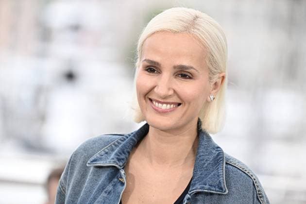 Cannes - Alpha Photocall Julia Ducournau pose during the Alpha photocall at the 78th annual Cannes Film Festival at Palais des Festivals on May 20, 2025 in Cannes, France. Photo by David Niviere ABACAPRESS.COM Cannes Provence-Alpes-Cote d Azur France  Copyright: xNivierexDavid ABACAPRESS.COMx
