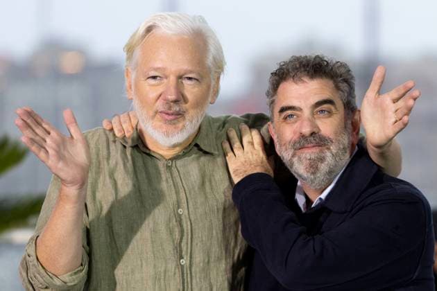 Photocall for the film The Six Billion Dollar Man during the 78th Cannes International Film Festival Julian Assange, Eugene Jarecki Photocall for the film The Six Billion Dollar Man during the 78th Cannes International Film Festival on May 20, 2025 Jacovides Moreau Bestimage Photocall for the film The Six Billion Dollar Man during the 78th Cannes International Film Festival on May 20, 2025 Cannes France  Copyright: xJACOVIDES-MOREAUx xBESTIMAGExJACOVIDES-MOREAUx xBESTIMAGEx