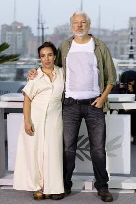 Photocall for the film The Six Billion Dollar Man during the 78th Cannes International Film Festival Julian Assange and his wife Stella Photocall for the film The Six Billion Dollar Man during the 78th Cannes International Film Festival on May 20, 2025 Jacovides Moreau Bestimage Photocall for the film The Six Billion Dollar Man during the 78th Cannes International Film Festival on May 20, 2025 Cannes France  Copyright: xJACOVIDES-MOREAUx xBESTIMAGExJACOVIDES-MOREAUx xBESTIMAGEx