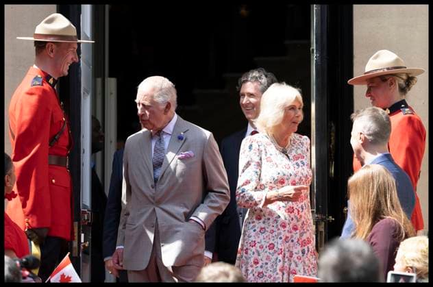 . 20 05 2025. London, United Kingdom. King Charles III and Queen Camilla leaving Canada House in London after a visit to mark 100 years since it opened in June 1925 .  xStephenxLockx xi-Imagesx IIM-25957-0021