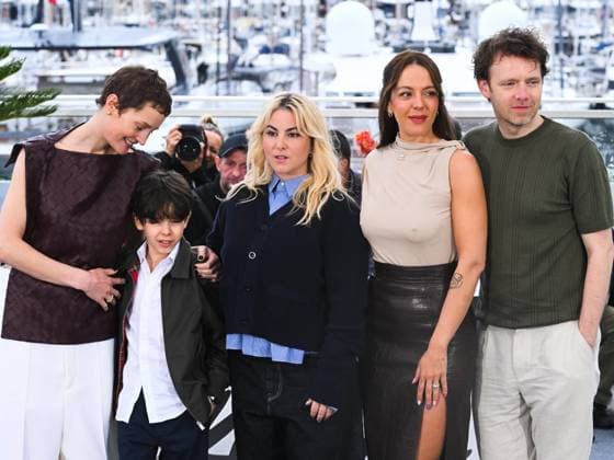 Cannes, France: Cannes, 78th Cannes Film Festival 2025 - Day 8 - Photocall of the film Love Me Tender . In the picture Vicky Krieps, Viggo Ferreira-Redier, Anna Cazenave Cambet, Monia Chokri, Antoine Reinartz Cannes  - ZUMAp169 20250520_zea_p169_257 Copyright: xAlbertoxTerenghix