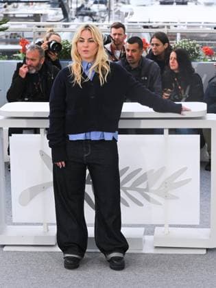 Cannes, France: Cannes, 78th Cannes Film Festival 2025 - Day 8 - Photocall of the film Love Me Tender . In the photo Anna Cazenave Cambet Cannes  - ZUMAp169 20250520_zea_p169_266 Copyright: xAlbertoxTerenghix