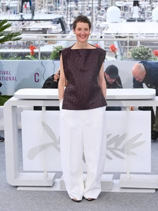 Cannes, France: Cannes, 78th Cannes Film Festival 2025 - Day 8 - Photocall of the film Love Me Tender . In the photo Vicky Krieps Cannes  - ZUMAp169 20250520_zea_p169_280 Copyright: xAlbertoxTerenghix