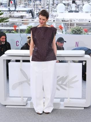 Cannes, France: Cannes, 78th Cannes Film Festival 2025 - Day 8 - Photocall of the film Love Me Tender . In the photo Vicky Krieps Cannes  - ZUMAp169 20250520_zea_p169_282 Copyright: xAlbertoxTerenghix