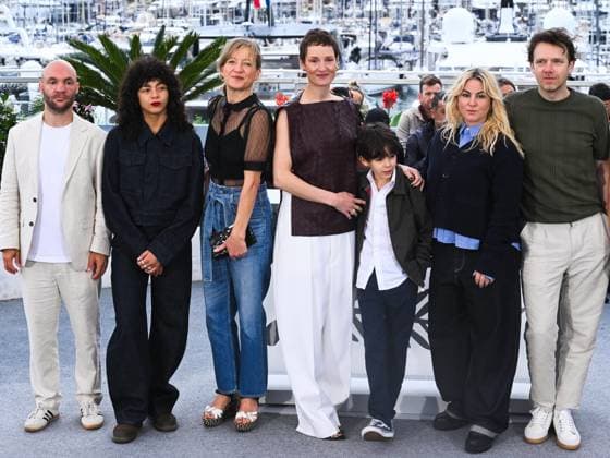Cannes, France: Cannes, 78th Cannes Film Festival 2025 - Day 8 - Photocall of the film Love Me Tender . In the picture JEAN-BAPTISTE DURAND, OUMNIA HANADER, AURELIA PETIT Vicky Krieps, Viggo Ferreira-Redier, Anna Cazenave Cambet, Antoine Reinartz Cannes  - ZUMAp169 20250520_zea_p169_298 Copyright: xAlbertoxTerenghix
