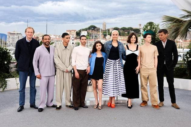 78eme Festival International du Film de Cannes Photocall with cast Alpha movie 78th International Cannes Film Festival Photocall with cast Alpha movie 444754 2025 05 20 Ducournau, Julia Rahim, Tahar Boros, Melissa El Ambrousy, Louai Oldfield, Finnegan  Copyright: xIvankaxVoisinx xStarfacex STAR_444754_046