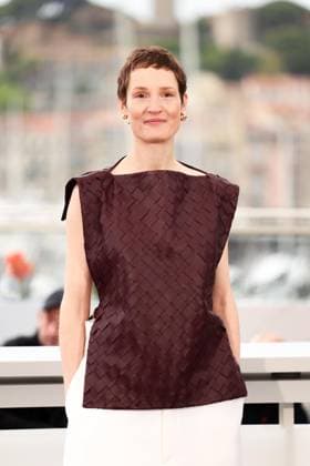 78eme Festival International du Film de Cannes Photocall with cast of Love me tender 78th International Cannes Film Festival Photocall with cast of Love me tender movie 444761 2025 05 20 Cannes France Krieps, Vicky  Copyright: xIvankaxVoisinx xStarfacex STAR_444761_022