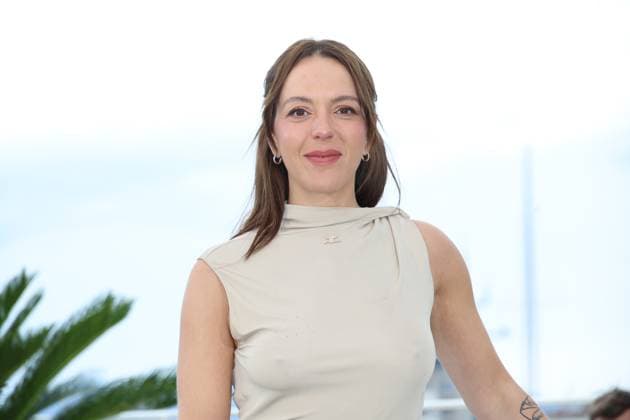 Love Me Tender Photocall at the 78th Annual Cannes Film Festival Monia Chokri - Love Me Tender Photocall at the 78th Annual Cannes Film Festival in Cannes, France on May 20, 2025.  Copyright: x Chassery+Courdjix