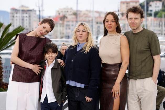 Photocall du film Love Me Tender lors du 78ème Festival International du Film de Cannes Vicky Krieps, Viggo Ferreira Redier, Anna Cazenave Cambet, Monia Chokri et Jules Reinartz au photocall du film Love Me Tender lors du 78ème Festival International du Film de Cannes, au Palais des Festivals à Cannes, France, le 20 mai 2025 Jacovides Moreau Bestimage Love Me Tender Photocall during the 78th Cannes International Film Festival, in Cannes, France, on May 20, 2025 Cannes France Copyright: xJACOVIDES-MOREAUx xBESTIMAGExJACOVIDES-MOREAUx xBESTIMAGEx