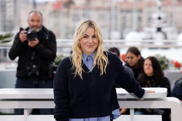 Photocall du film Love Me Tender lors du 78ème Festival International du Film de Cannes Anna Cazenave Cambet au photocall du film Love Me Tender lors du 78ème Festival International du Film de Cannes, au Palais des Festivals à Cannes, France, le 20 mai 2025 Jacovides Moreau Bestimage Love Me Tender Photocall during the 78th Cannes International Film Festival, in Cannes, France, on May 20, 2025 Cannes France  Copyright: xJACOVIDES-MOREAUx xBESTIMAGExJACOVIDES-MOREAUx xBESTIMAGEx