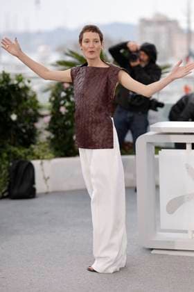 Photocall du film Love Me Tender lors du 78ème Festival International du Film de Cannes Vicky Krieps au photocall du film Love Me Tender lors du 78ème Festival International du Film de Cannes, au Palais des Festivals à Cannes, France, le 20 mai 2025 Jacovides Moreau Bestimage Love Me Tender Photocall during the 78th Cannes International Film Festival, in Cannes, France, on May 20, 2025 Cannes France  Copyright: xJACOVIDES-MOREAUx xBESTIMAGExJACOVIDES-MOREAUx xBESTIMAGEx