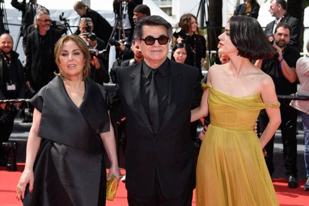Cannes Un Simple Accident Red Carpet NG Tahereh Saeedi, Jafar Panahi and Solmaz Panahi attending the ‘Un Simple Accident’ Screening and Red Carpet at Palais Des Festivals in Cannes, France on May 20 2025 as part of the 78th Cannes Film Festival. Photo by Nicolas Genin ABACAPRESS.COM Cannes France  Copyright: xGeninxNicolas ABACAx