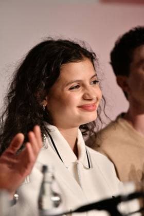 Press conference for the film Alpha Competition at the 78th Cannes International Film Festival Mélissa Boros à la conférence de presse du film Alpha Compétition lors du 78ème Festival International du Film de Cannes, le 20 mai 2025 Valentina Claret Pool Cannes Bestimage Press conference for the film Alpha Competition at the 78th Cannes International Film Festival, on May 20th, 2025 Cannes France  Copyright: xPoolxCannesx xBestimagexPoolxCannesx xBestimagex