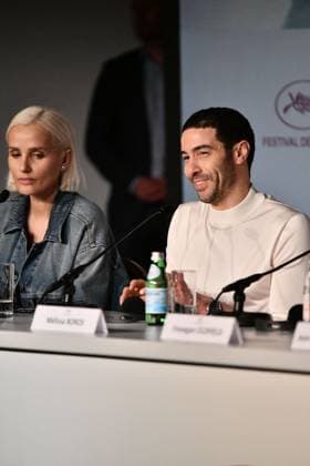 Press conference for the film Alpha Competition at the 78th Cannes International Film Festival La réalisatrice Julia Ducournau et Tahar Rahim à la conférence de presse du film Alpha Compétition lors du 78ème Festival International du Film de Cannes, le 20 mai 2025 Valentina Claret Pool Cannes Bestimage Press conference for the film Alpha Competition at the 78th Cannes International Film Festival, on May 20th, 2025 Cannes France  Copyright: xPoolxCannesx xBestimagexPoolxCannesx xBestimagex