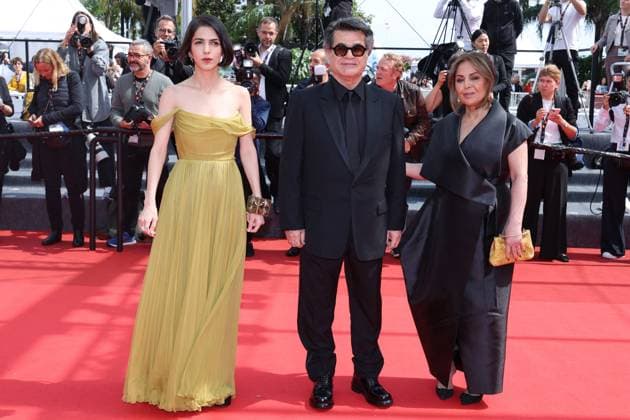 Cannes - Un Simple Accident Screening JD Ahereh Saeedi, Jafar Panahi, Solmaz Panahi during the Un Simple Accident red carpet at the 78th annual Cannes Film Festival at Palais des Festivals on May 20, 2025 in Cannes, France. Photo by Jerome Domine ABACAPRESS.COM Cannes France  Copyright: xDominexJerome ABACAx