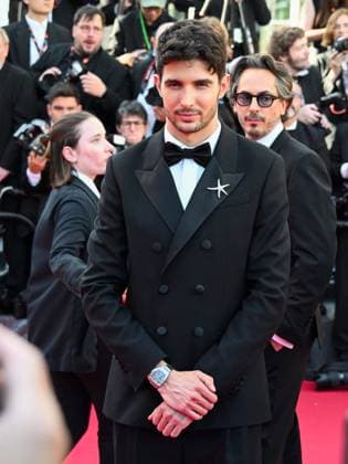 Cannes, 78th Cannes Film Festival 2025 - Evening 8 - Red Carpet of the film Vie Privèe (A Private Life) - accident on the red carpet Elsa Hosk loses an earring in her cleavage Cannes, 78th Cannes Film Festival 2025 - Evening 8 - Red Carpet of the film Vie Privèe (A Private Life) In the photo: Esteban Ocon Cannes Italy  Copyright: xIPA ABACAx