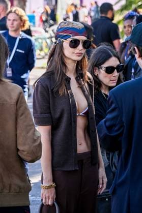 Emily Ratajkowski during a photoshoot for a Gucci advertising campaign on the sidelines of the 78th Cannes International Film Festival American actress and model Emily Ratajkowski during a photoshoot for a Gucci advertising campaign on the sidelines of the 78th Cannes International Film Festival, France, May 20, 2025 Yehiel Choukroune Bestimage American actress and model Emily Ratajkowski during a photoshoot for a Gucci advertising campaign on the sidelines of the 78th Cannes International Film Festival in Cannes, France, on May 20, 2025 Cannes France  Copyright: xYehielxChekrounex xBestimagexYehielxChekrounex xBestimagex