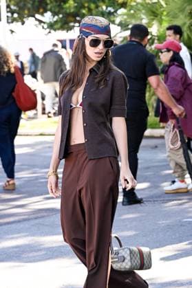 Emily Ratajkowski during a photoshoot for a Gucci advertising campaign on the sidelines of the 78th Cannes International Film Festival American actress and model Emily Ratajkowski during a photoshoot for a Gucci advertising campaign on the sidelines of the 78th Cannes International Film Festival, France, May 20, 2025 Yehiel Choukroune Bestimage American actress and model Emily Ratajkowski during a photoshoot for a Gucci advertising campaign on the sidelines of the 78th Cannes International Film Festival in Cannes, France, on May 20, 2025 Cannes France  Copyright: xYehielxChekrounex xBestimagexYehielxChekrounex xBestimagex