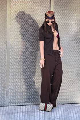 Emily Ratajkowski during a photoshoot for a Gucci advertising campaign on the sidelines of the 78th Cannes International Film Festival American actress and model Emily Ratajkowski during a photoshoot for a Gucci advertising campaign on the sidelines of the 78th Cannes International Film Festival, France, May 20, 2025 Yehiel Choukroune Bestimage American actress and model Emily Ratajkowski during a photoshoot for a Gucci advertising campaign on the sidelines of the 78th Cannes International Film Festival in Cannes, France, on May 20, 2025 Cannes France  Copyright: xYehielxChekrounex xBestimagexYehielxChekrounex xBestimagex