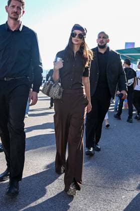Emily Ratajkowski during a photoshoot for a Gucci advertising campaign on the sidelines of the 78th Cannes International Film Festival American actress and model Emily Ratajkowski during a photoshoot for a Gucci advertising campaign on the sidelines of the 78th Cannes International Film Festival, France, May 20, 2025 Yehiel Choukroune Bestimage American actress and model Emily Ratajkowski during a photoshoot for a Gucci advertising campaign on the sidelines of the 78th Cannes International Film Festival in Cannes, France, on May 20, 2025 Cannes France  Copyright: xYehielxChekrounex xBestimagexYehielxChekrounex xBestimagex