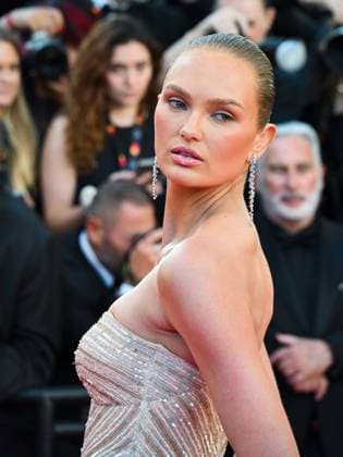 Cannes, Italy: Cannes, 78th Cannes Film Festival 2025 - Evening 8 - Red Carpet of the film Vie Privee (A Private Life) In the photo: Romee Strijd Cannes Italy  - ZUMAp169 20250520_zea_p169_786 Copyright: xManuelexMangiarottix