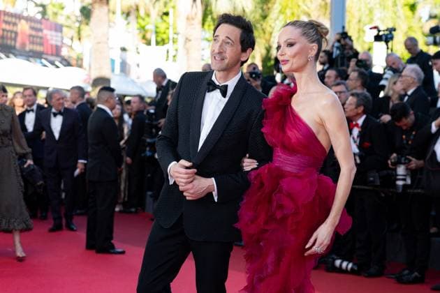 B Montée des marches du film Vie privée lors du 78ème Festival International du Film de Cannes Adrien Brody et sa compagne Georgina Chapman Montée des marches du film Vie privée lors du 78ème Festival International du Film de Cannes, au Palais des Festivals à Cannes Le 20 mai 2025 Olivier Borde Bestimage Red carpet for the movie A private life during the 78th Cannes International Film Festival at the Palais des Festivals in Cannes, France On may 20th 2025 Cannes France  Copyright: xOLIVIERxBORDEx xBESTIMAGExOLIVIERxBORDEx xBESTIMAGEx