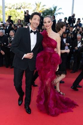 B Montée des marches du film Vie privée lors du 78ème Festival International du Film de Cannes Adrien Brody et sa compagne Georgina Chapman Montée des marches du film Vie privée lors du 78ème Festival International du Film de Cannes, au Palais des Festivals à Cannes Le 20 mai 2025 Olivier Borde Bestimage Red carpet for the movie A private life during the 78th Cannes International Film Festival at the Palais des Festivals in Cannes, France On may 20th 2025 Cannes France  Copyright: xOLIVIERxBORDEx xBESTIMAGExOLIVIERxBORDEx xBESTIMAGEx