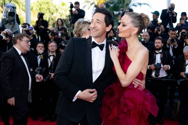B Montée des marches du film Vie privée lors du 78ème Festival International du Film de Cannes Adrien Brody et sa compagne Georgina Chapman Montée des marches du film Vie privée lors du 78ème Festival International du Film de Cannes, au Palais des Festivals à Cannes Le 20 mai 2025 Olivier Borde Bestimage Red carpet for the movie A private life during the 78th Cannes International Film Festival at the Palais des Festivals in Cannes, France On may 20th 2025 Cannes France  Copyright: xOLIVIERxBORDEx xBESTIMAGExOLIVIERxBORDEx xBESTIMAGEx