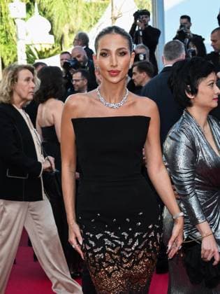 Cannes, 78th Cannes Film Festival 2025 - Evening 8 - Red Carpet of the film Vie Privèe (A Private Life) - accident on the red carpet Elsa Hosk loses an earring in her cleavage Cannes, 78th Cannes Film Festival 2025 - Evening 8 - Red Carpet of the film Vie Privèe (A Private Life) In the photo: Model Roz Cannes Italy  Copyright: xIPA ABACAx