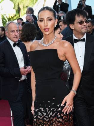 Cannes, 78th Cannes Film Festival 2025 - Evening 8 - Red Carpet of the film Vie Privèe (A Private Life) - accident on the red carpet Elsa Hosk loses an earring in her cleavage Cannes, 78th Cannes Film Festival 2025 - Evening 8 - Red Carpet of the film Vie Privèe (A Private Life) In the photo: Model Roz Cannes Italy  Copyright: xIPA ABACAx