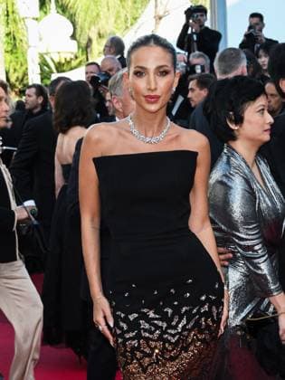 Cannes, 78th Cannes Film Festival 2025 - Evening 8 - Red Carpet of the film Vie Privèe (A Private Life) - accident on the red carpet Elsa Hosk loses an earring in her cleavage Cannes, 78th Cannes Film Festival 2025 - Evening 8 - Red Carpet of the film Vie Privèe (A Private Life) In the photo: Model Roz Cannes Italy  Copyright: xIPA ABACAx