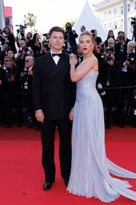 M Montée des marches du film Vie privée lors du 78ème Festival International du Film de Cannes Colin Jost et sa femme Scarlett Johansson Montée des marches du film Vie privée lors du 78ème Festival International du Film de Cannes, au Palais des Festivals à Cannes Le 20 mai 2025 Jacovides Moreau Bestimage Red carpet for the movie A private life during the 78th Cannes International Film Festival at the Palais des Festivals in Cannes, France On may 20th 2025 Cannes France  Copyright: xJACOVIDES-MOREAUx xBESTIMAGExJACOVIDES-MOREAUx xBESTIMAGEx
