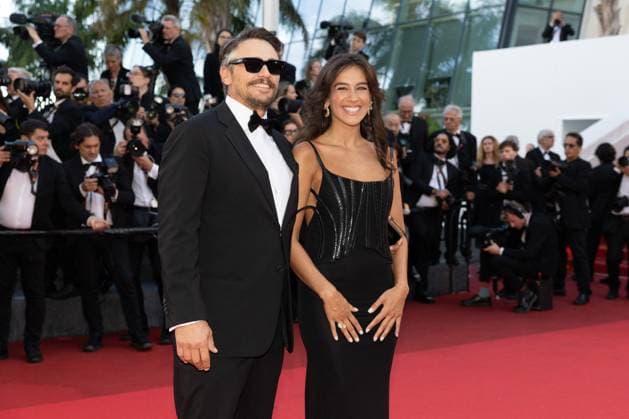 B Montée des marches du film Vie privée lors du 78ème Festival International du Film de Cannes James Franco et sa compagne Isabel Pakzad Montée des marches du film Vie privée lors du 78ème Festival International du Film de Cannes, au Palais des Festivals à Cannes Le 20 mai 2025 Olivier Borde Bestimage Red carpet for the movie A private life during the 78th Cannes International Film Festival at the Palais des Festivals in Cannes, France On may 20th 2025 Cannes France  Copyright: xOLIVIERxBORDEx xBESTIMAGExOLIVIERxBORDEx xBESTIMAGEx