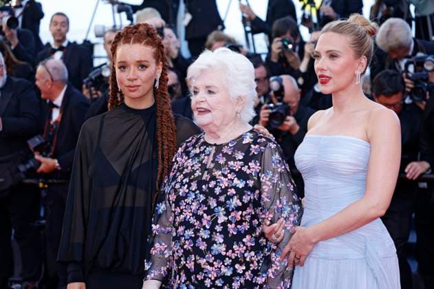 Erin Kellyman, June Squibb and Scarlett Johansson at the premiere of the feature film Vie privÃ e A Private Life at the Festival de Cannes 2025 78 Cannes International Film Festival at the Palais des Festivals Cannes, 20 05 2025 Foto:xD.xBedrosianx xFuturexImagex private_5523