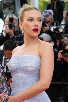 B Montée des marches du film Vie privée lors du 78ème Festival International du Film de Cannes Scarlett Johansson Montée des marches du film Vie privée lors du 78ème Festival International du Film de Cannes, au Palais des Festivals à Cannes On may 20th 2025 Olivier Borde Bestimage Red carpet for the movie A private life during the 78th Cannes International Film Festival at the Palais des Festivals in Cannes, France On may 20th 2025 Cannes France  Copyright: xOLIVIERxBORDEx xBESTIMAGExOLIVIERxBORDEx xBESTIMAGEx
