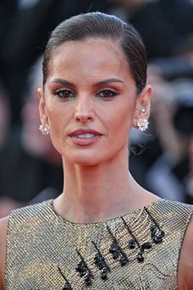 Cannes A Private Life Screening JR Izabel Goulart attending the screening of A Private Life at 78th Cannes Film Festival in Cannes, France on May, 20, 2025. Photo by Julien Reynaud APS-Medias ABACAPRESS.COM Cannes France  Copyright: xReynaudxJulien APS-Medias ABACAx