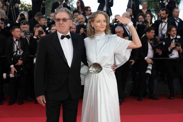 B Montée des marches du film Vie privée lors du 78ème Festival International du Film de Cannes Daniel Auteuil, Jodie Foster Montée des marches du film Vie privée lors du 78ème Festival International du Film de Cannes, au Palais des Festivals à Cannes Le 20 mai 2025 Olivier Borde Bestimage Red carpet for the movie A private life during the 78th Cannes International Film Festival at the Palais des Festivals in Cannes, France On may 20th 2025 Cannes France  Copyright: xOLIVIERxBORDEx xBESTIMAGExOLIVIERxBORDEx xBESTIMAGEx