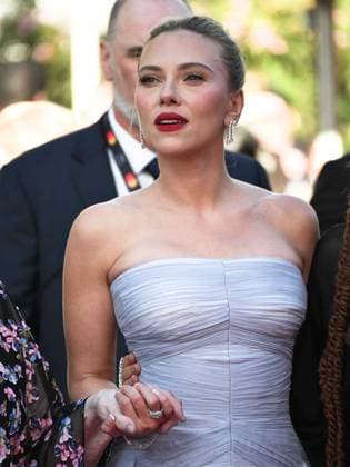 Cannes, 78th Cannes Film Festival 2025 - Evening 8 - Scarlett Johansson on the Red Carpet with her husband and the cast of her first film as a Director Cannes, 78th Cannes Film Festival 2025 - Evening 8 - Red Carpet of the film Vie Privè (A Private Life) . In the photo Scarlett Johansson Cannes France  Copyright: xIPA ABACAx